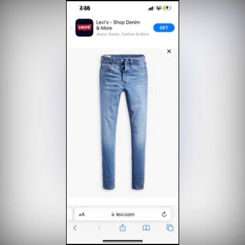 TAGS ON levi's medium wash